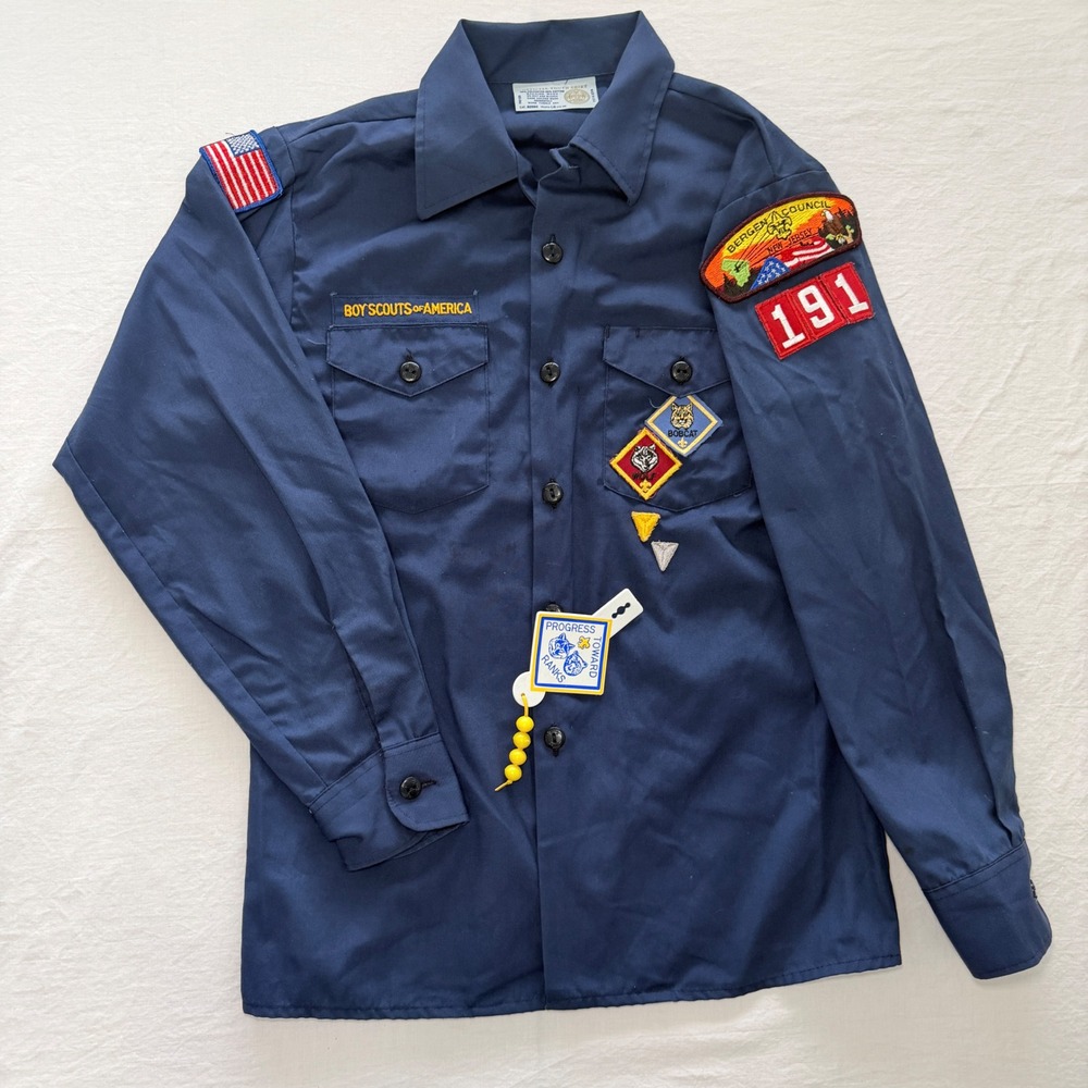 Vintage BSA Cub Scout Uniform Shirt Youth L 14-16 Bergen Council 191 Patches